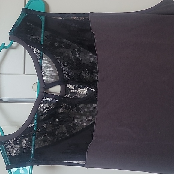 Torrid Gray and Black Lace Peplum Top - Picture 2 of 4